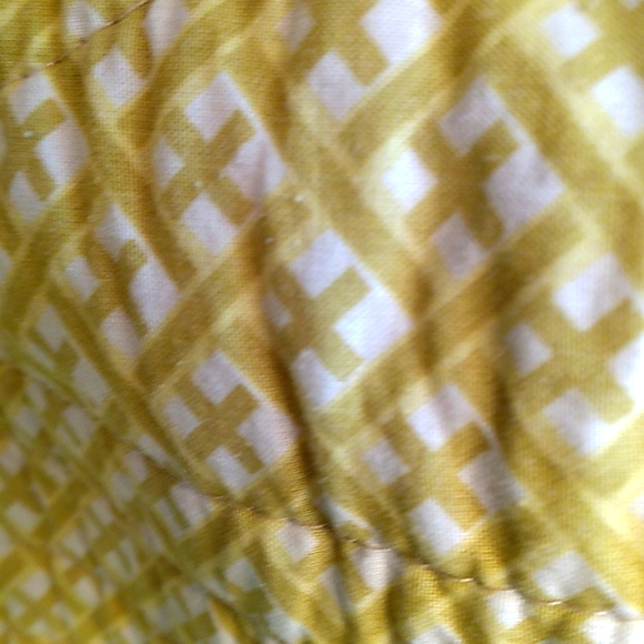 Beautiful King size comforter. - Picture 3 of 4